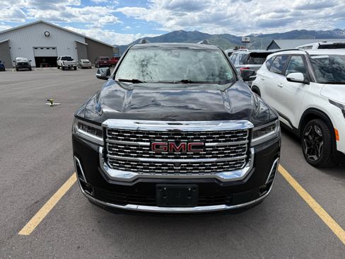Used 2023 GMC Acadia Denali w/ Denali Ultimate Package AWD/4WD image 2