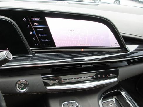 Certified 2021 Cadillac Escalade Sport AWD/4WD image 34