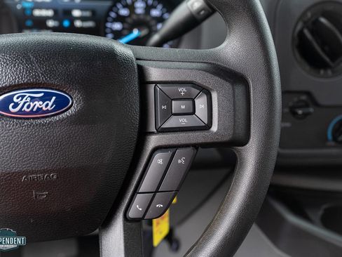 Used 2022 Ford E-450 and Econoline 450 Super Duty image 25