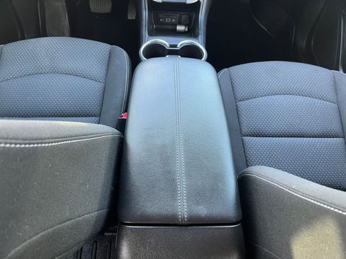 Used 2022 GMC Terrain SLE w/ Driver Convenience Package FWD image 21
