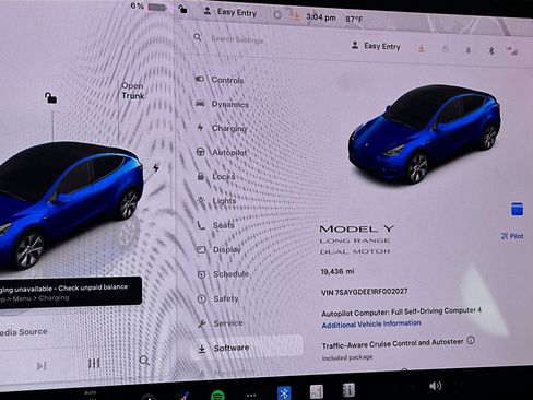 Used 2024 Tesla Model Y Long Range AWD/4WD image 18