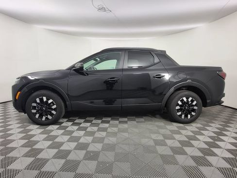 Used 2025 Hyundai Santa Cruz SEL AWD/4WD image 2