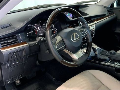 Used 2018 Lexus ES 350 w/ Premier Package FWD image 14
