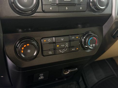 Used 2021 Ford F350 XLT w/ XLT Value Package AWD/4WD image 21