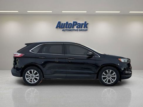Used 2019 Ford Edge Titanium image 8