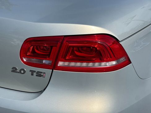Used 2012 Volkswagen Eos Komfort FWD image 29