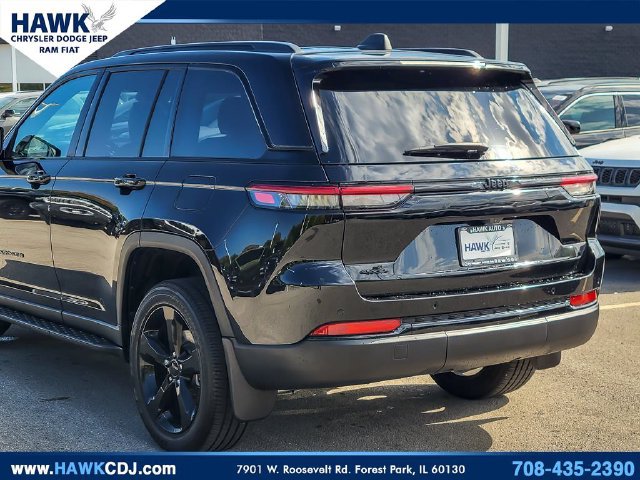 Certified 2025 Jeep Grand Cherokee Altitude AWD/4WD image 6