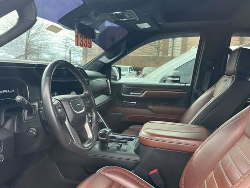 Used 2023 GMC Sierra 1500 Denali Ultimate image 2