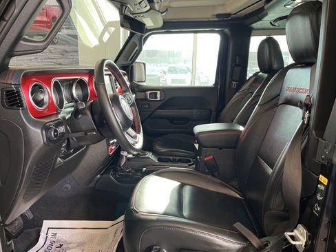 Used 2022 Jeep Wrangler Rubicon w/ Cold Weather Group image 12