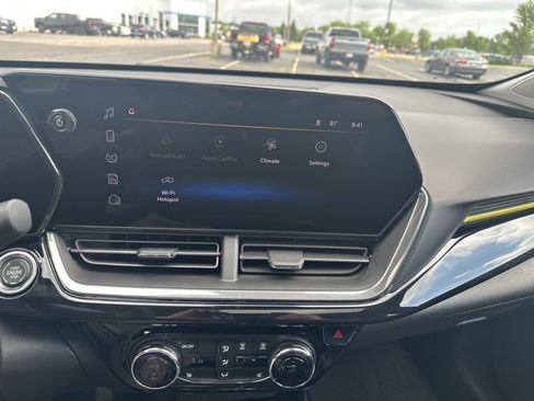 New 2025 Chevrolet Trax ACTIV w/ Sunroof Package image 16