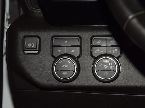 Used 2025 Chevrolet Silverado 3500 LT w/ All Star Edition image 34