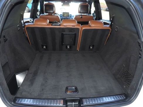 Used 2017 Mercedes-Benz GLE 400 4MATIC image 25