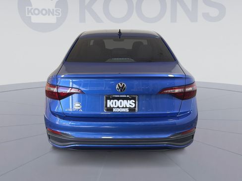 Used 2024 Volkswagen Jetta S image 5