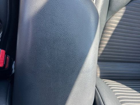 Used 2019 Toyota Camry SE image 35