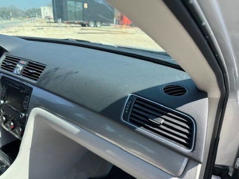 Used 2015 Volkswagen Passat 1.8T Limited Edition image 22