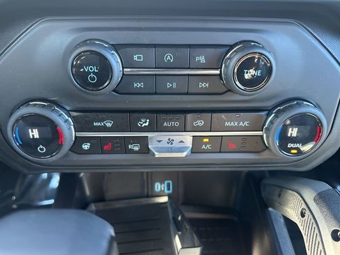 Used 2024 Ford Bronco Outer Banks image 18