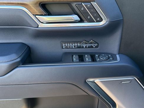 Used 2023 Chevrolet Silverado 1500 High Country w/ Technology Package image 15