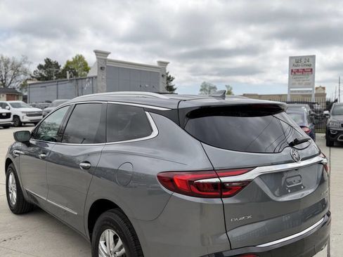 Used 2018 Buick Enclave Essence AWD/4WD image 5