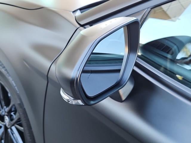 Used 2025 Toyota Camry SE FWD image 19