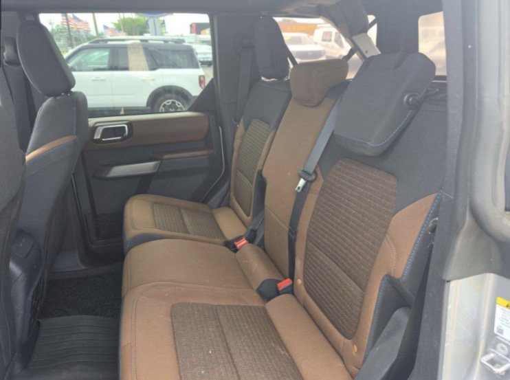 Used 2023 Ford Bronco Outer Banks AWD/4WD image 7