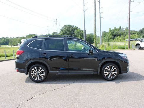 Used 2020 Subaru Forester Limited w/ Popular Package #3 AWD/4WD image 17
