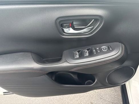 Certified 2024 Honda HR-V Sport image 9