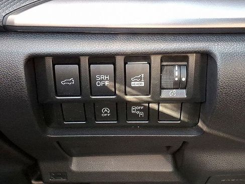 Used 2023 Subaru Forester Premium AWD/4WD image 26