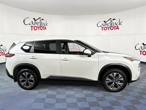 Used 2023 Nissan Rogue SV image 8