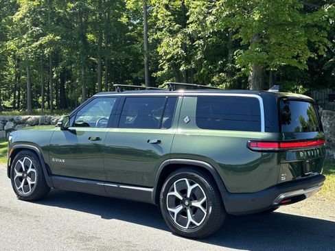 Used 2024 Rivian R1S Adventure AWD/4WD image 14