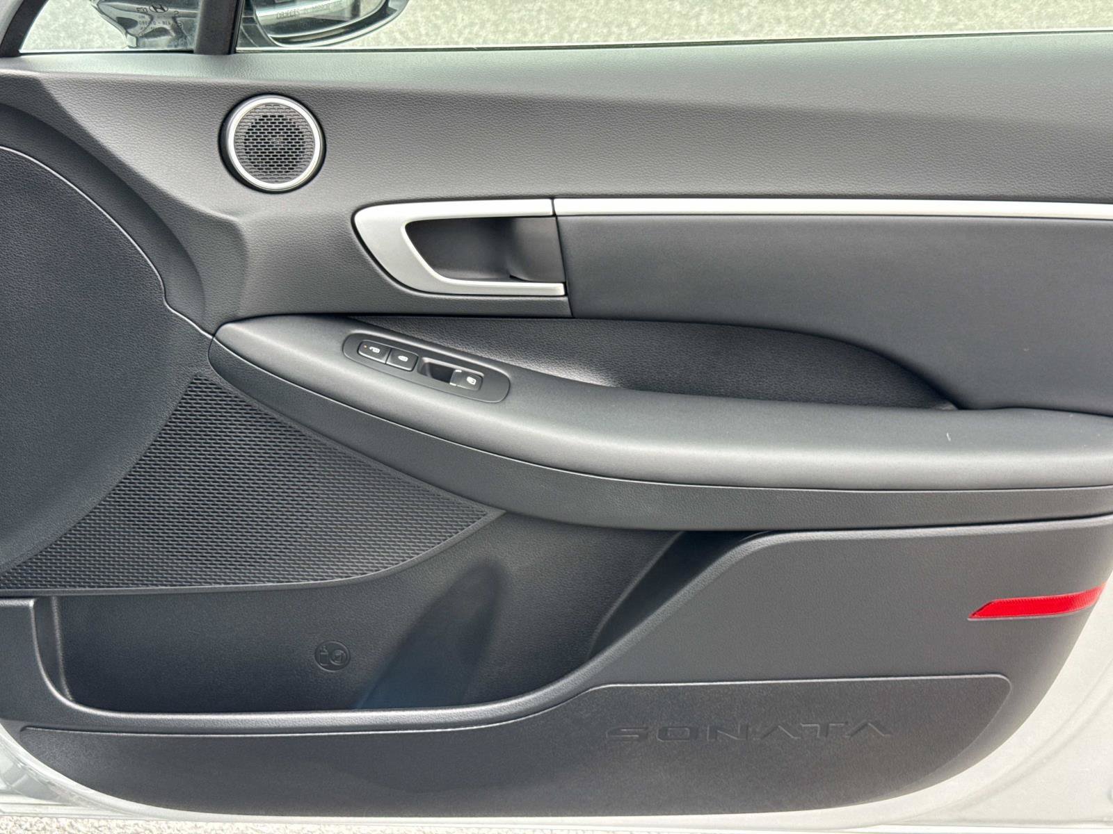 Certified 2025 Hyundai Sonata SEL FWD image 19