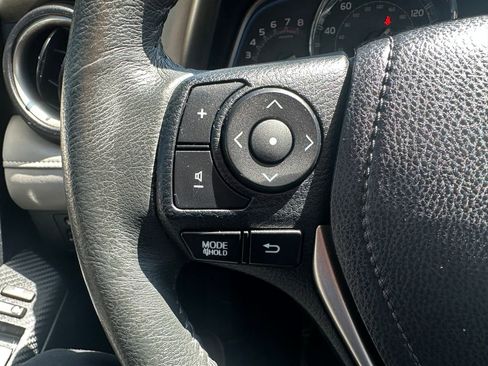 Used 2015 Toyota RAV4 Limited w/ Technology Package AWD/4WD image 20