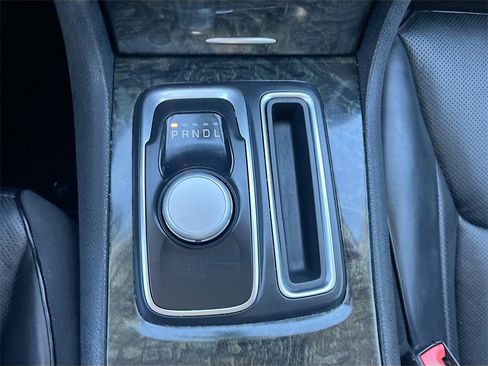 Used 2022 Chrysler 300 Touring L w/ Popular Equipment Group image 17