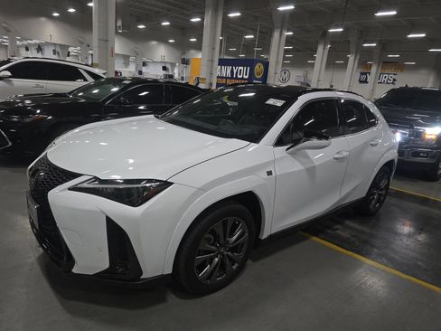 Used 2023 Lexus UX 250h F Sport image 1
