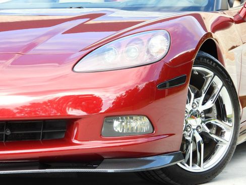 Used 2006 Chevrolet Corvette Convertible w/ Preferred Equipment Group RWD image 4