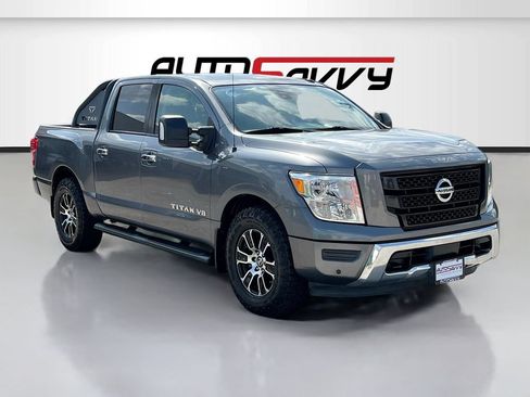 Used 2020 Nissan Titan SV w/ SV Convenience Package RWD image 1