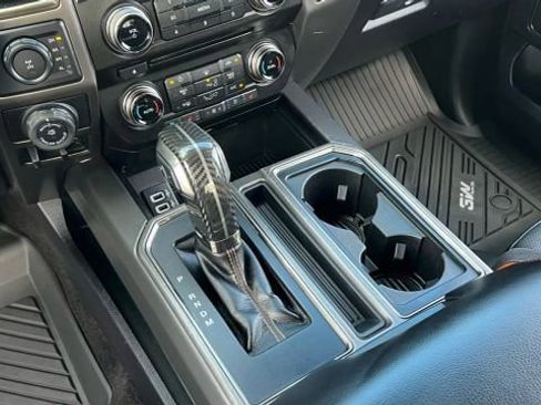 Used 2018 Ford F150 Raptor w/ Equipment Group 802A Luxury image 34