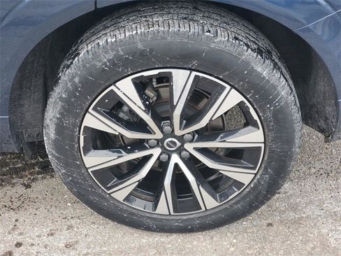 Used 2023 Volvo XC60 B5 Core w/ Climate Package image 7