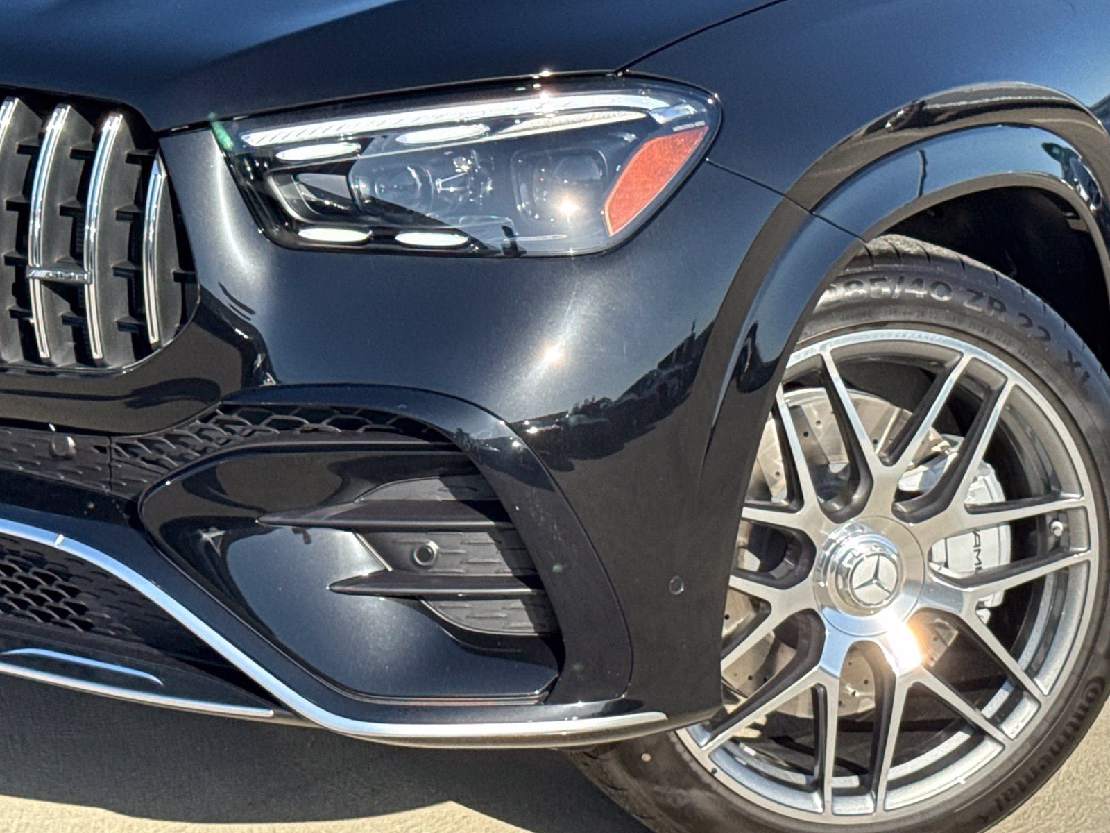 New 2026 Mercedes-Benz GLE 53 AMG 4MATIC Coupe image 3