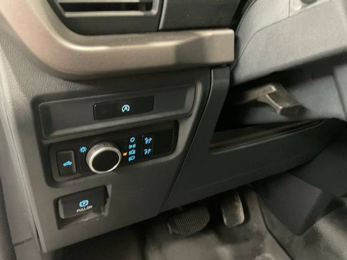 Used 2025 Ford F150 XL AWD/4WD image 8