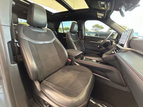 Used 2025 Ford Explorer ST w/ Sun And Sound Package AWD/4WD image 29