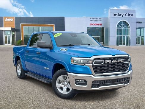 Used 2025 RAM 1500 Big Horn AWD/4WD image 1