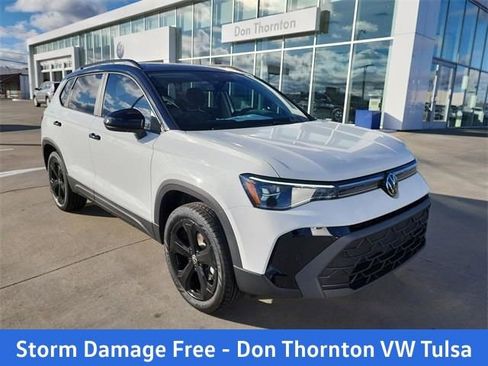 New 2026 Volkswagen Taos SE AWD/4WD image 1