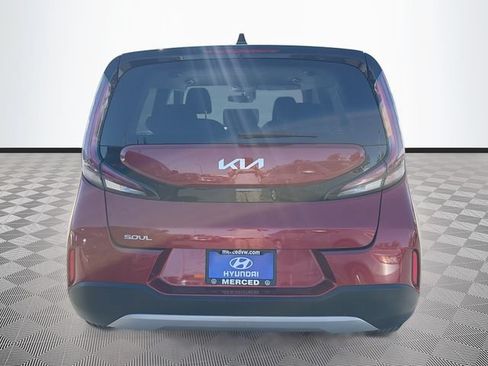 Used 2024 Kia Soul LX w/ Option Group 015 FWD image 6