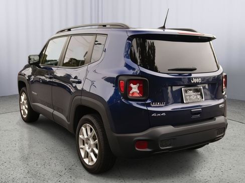Used 2019 Jeep Renegade Latitude w/ Safety & Security Group II AWD/4WD image 21