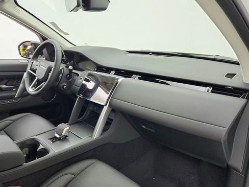 Certified 2025 Land Rover Discovery Sport S image 21