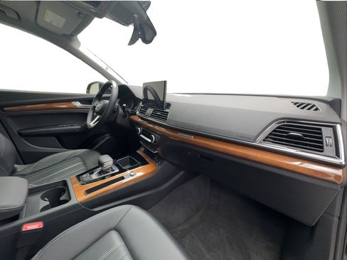 Used 2023 Audi Q5 2.0T Premium w/ Convenience Package AWD/4WD image 31