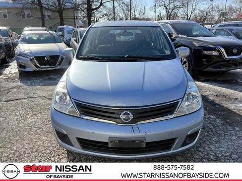 Used 2011 Nissan Versa 1.8 S image 2