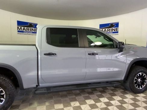 Used 2024 Chevrolet Silverado 1500 ZR2 w/ Technology Package AWD/4WD image 2