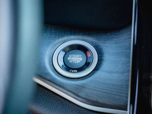 Used 2021 Jeep Grand Cherokee L Limited image 29