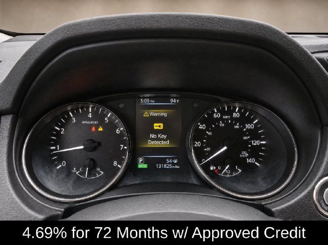Used 2017 Nissan Rogue SV w/ Sun & Sound Touring Package FWD image 13